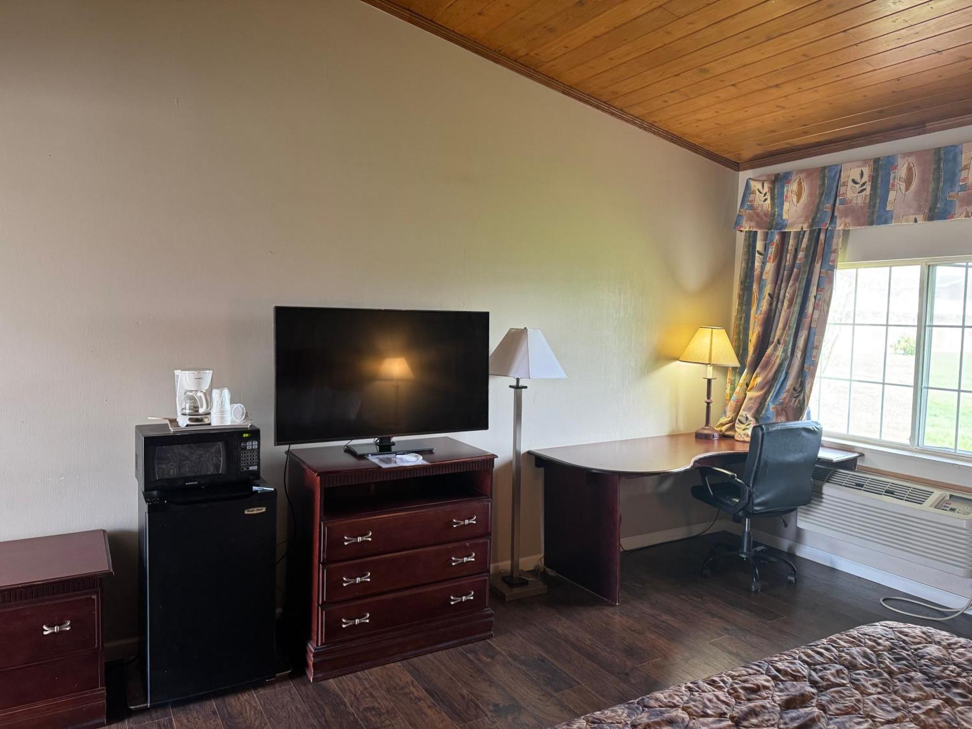 Town & Country Motel Clinton 外观 照片
