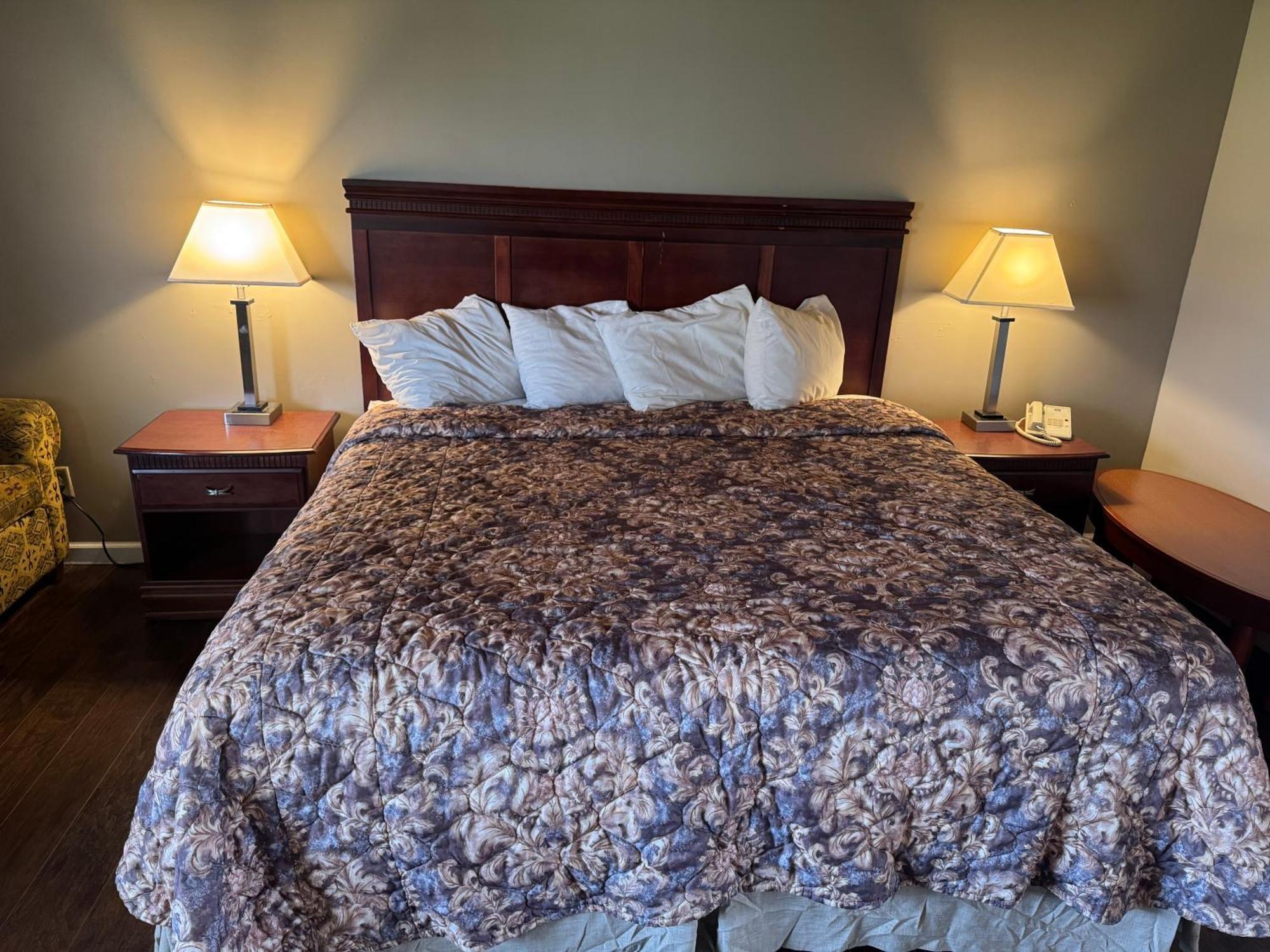 Town & Country Motel Clinton 外观 照片